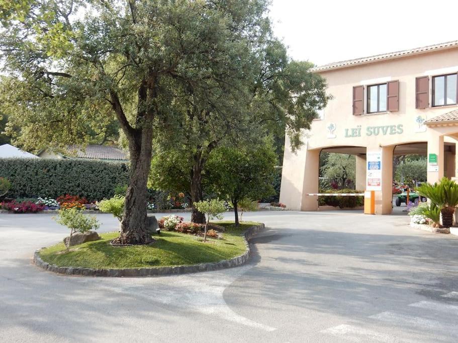 Mobile Home 6-Pers Camping Lei Suves-Cotes D'Azur-Including Airco Roquebrune-sur Argens Esterno foto