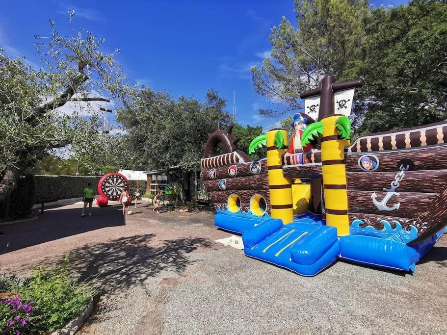 Mobile Home 6-Pers Camping Lei Suves-Cotes D'Azur-Including Airco Roquebrune-sur Argens Esterno foto