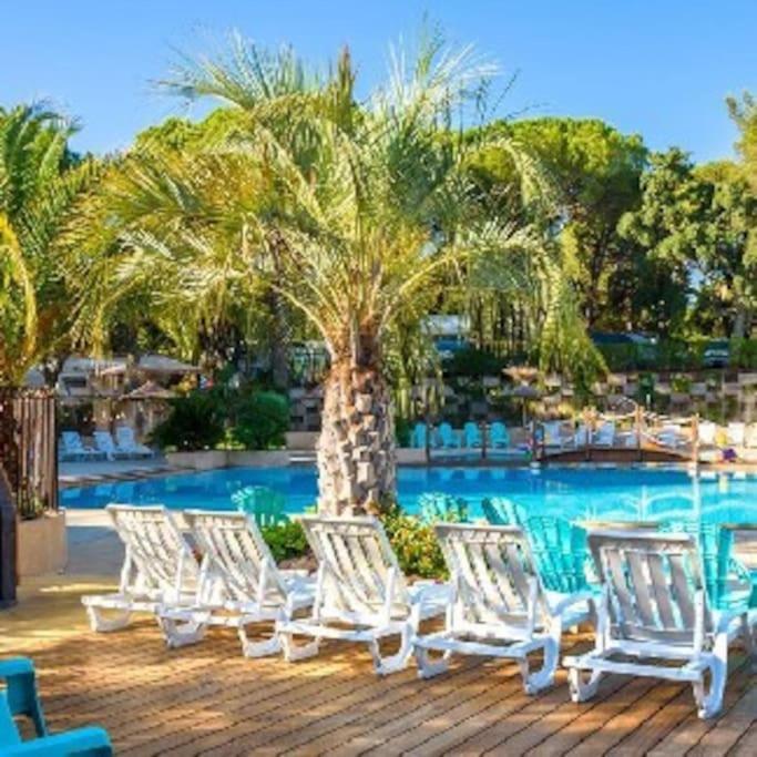 Mobile Home 6-Pers Camping Lei Suves-Cotes D'Azur-Including Airco Roquebrune-sur Argens Esterno foto